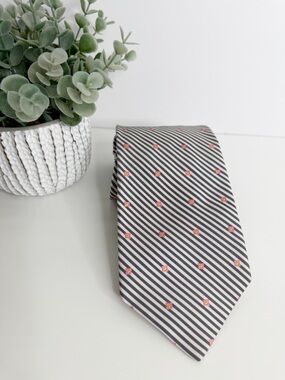 NWOT Tom James Classic Navy Silk Stripe Tie Workwear 3 3/4” x 58” Preppy Office